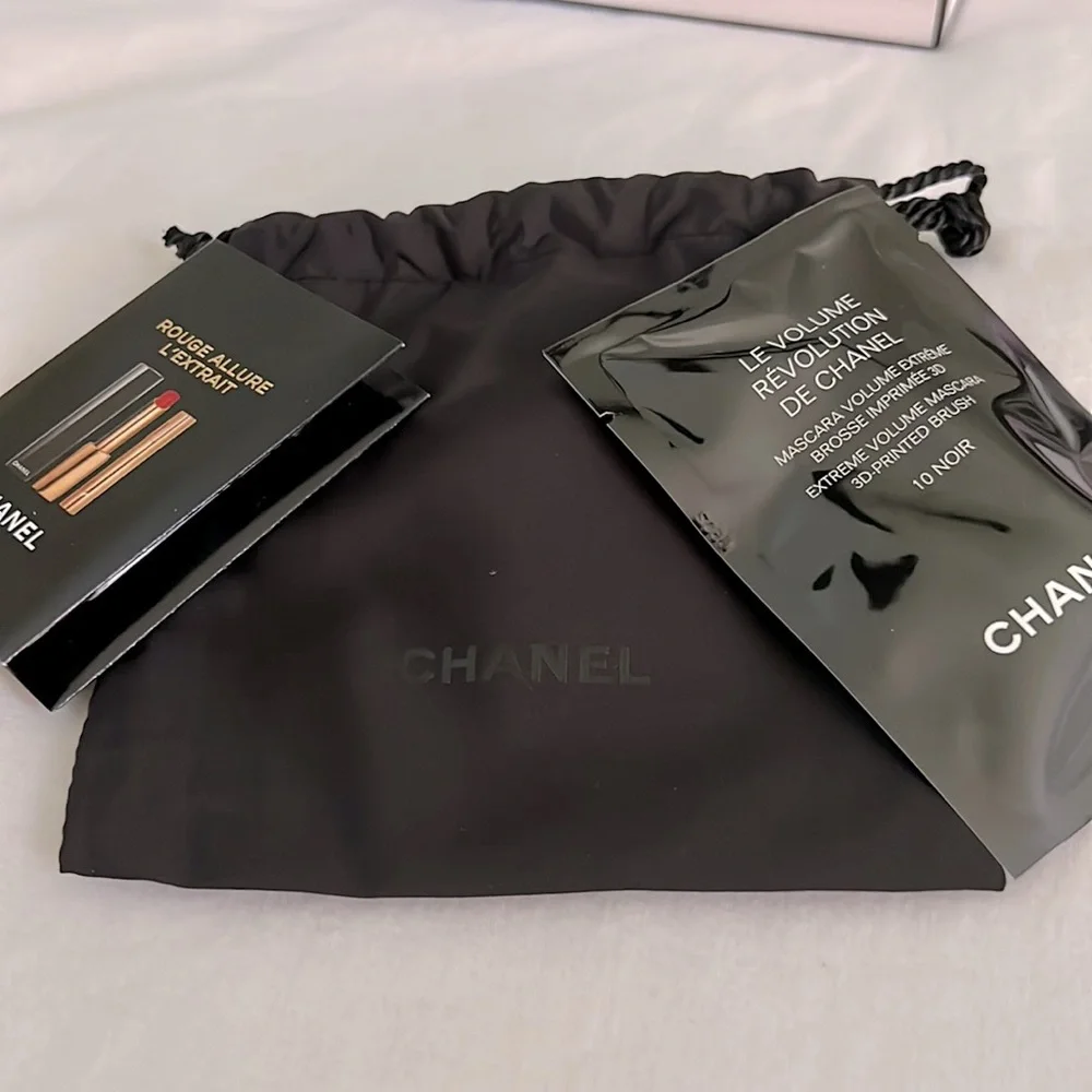 🖤 Chanel Black String Bag